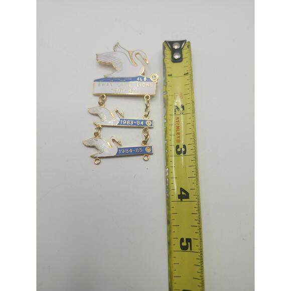 Vtg Lions Club Swan Lake 4L5 Pin 1981-82 1983-84 1984-85 3-Piece Dangle Enamel - Picture 2 of 5
